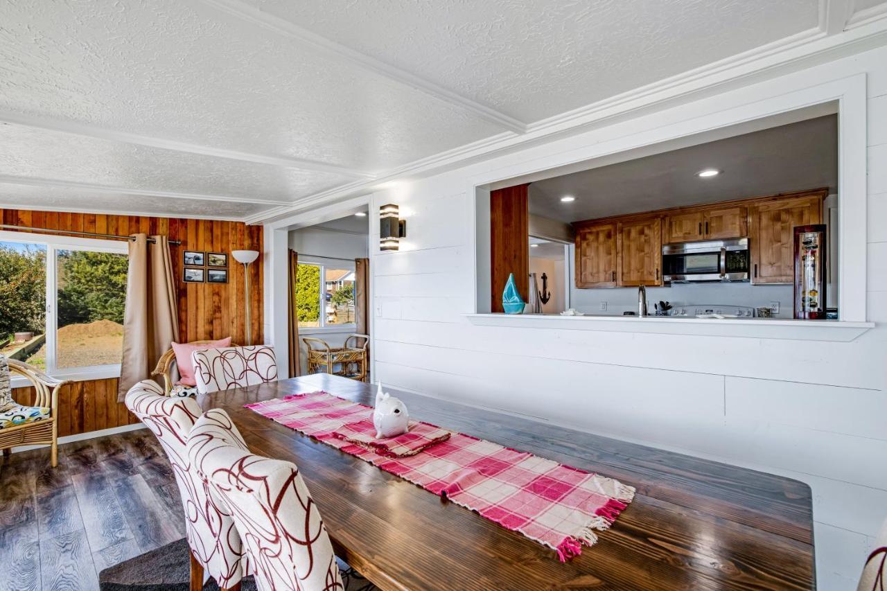 Fisherman'S Dream Boat House Garibaldi Extérieur photo