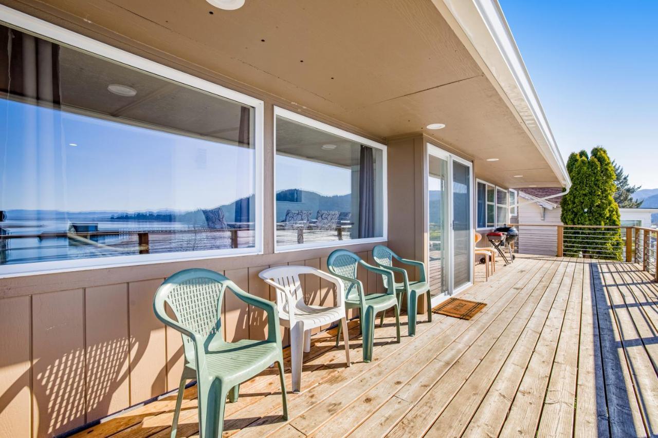 Fisherman'S Dream Boat House Garibaldi Extérieur photo